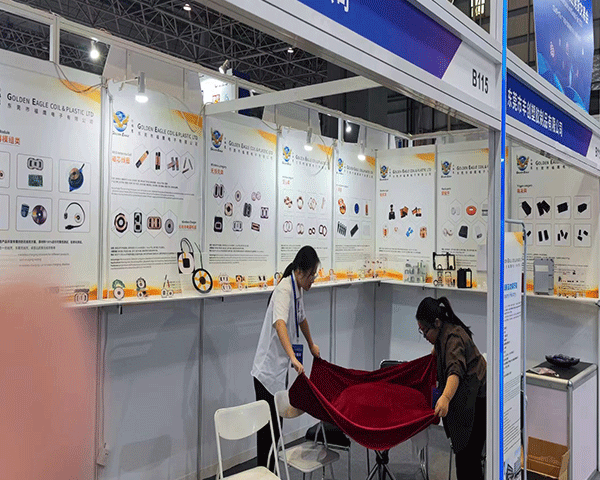 1702605128121917.gif 1114.gif